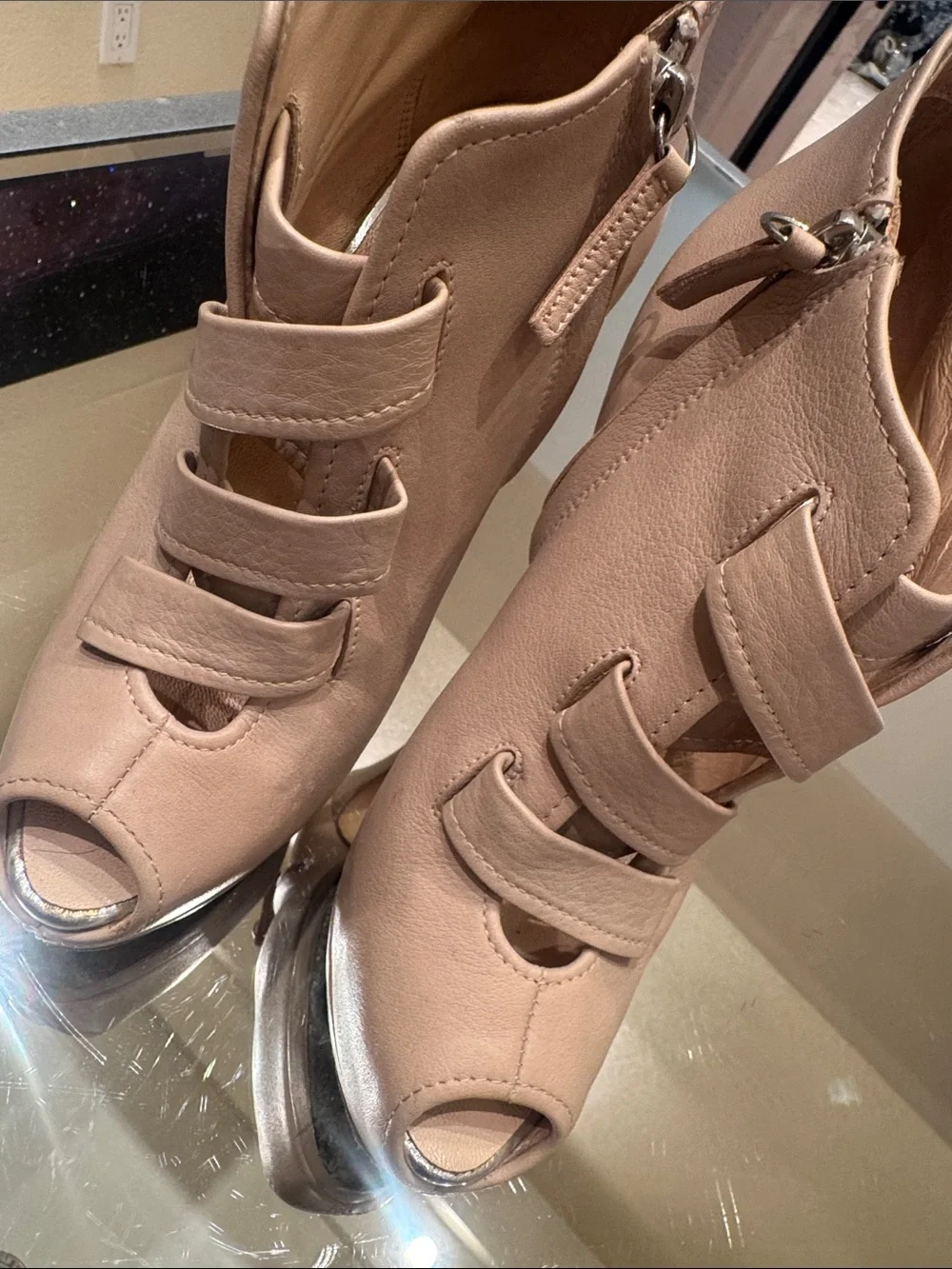 Giuseppe Zanotti Vintage Nude Beige Platform Peep Toe Booties Heels